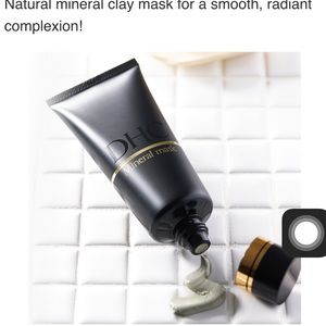 DHC mineral mask